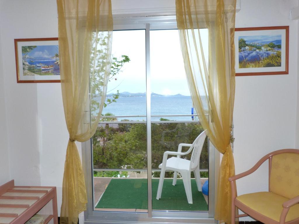 Hotel La Caravelle Fréjus Exteriör bild