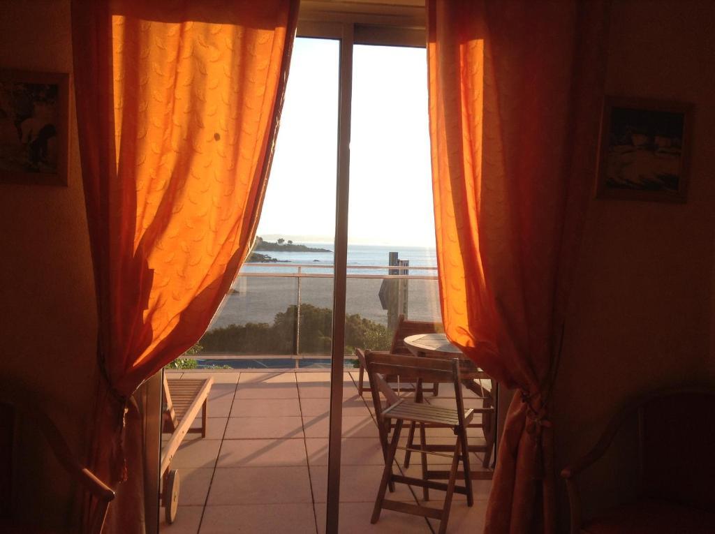 Hotel La Caravelle Fréjus Exteriör bild