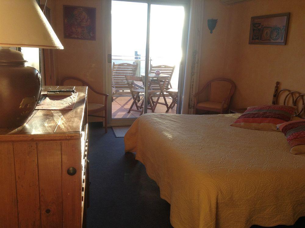 Hotel La Caravelle Fréjus Exteriör bild
