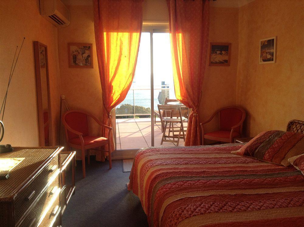 Hotel La Caravelle Fréjus Exteriör bild