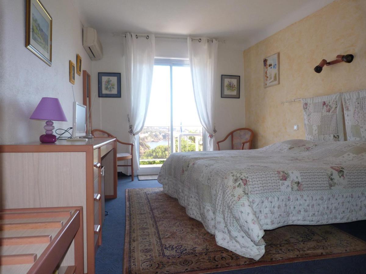 Hotel La Caravelle Fréjus Rum bild