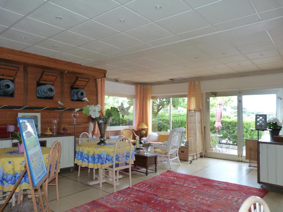Hotel La Caravelle Fréjus Exteriör bild
